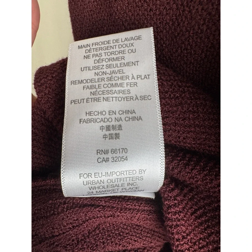 Free People‎ Casual Bohemian Crisscross Sweater Top Hi low Color Wine size M